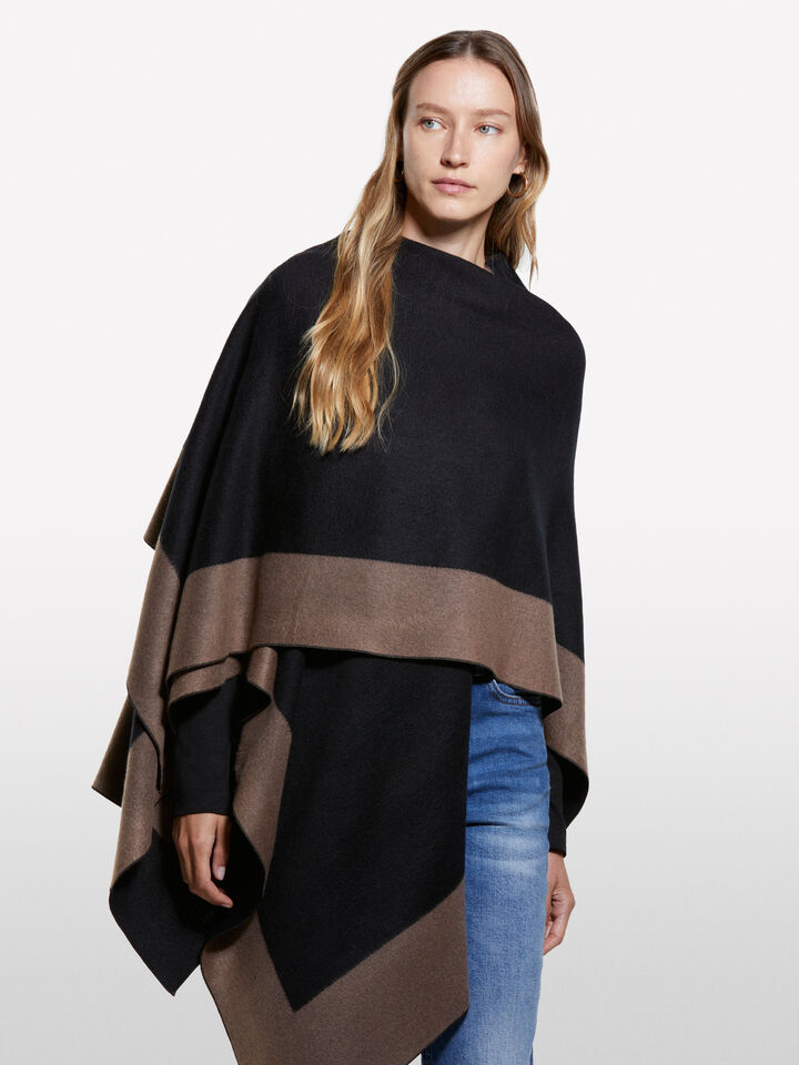 Black cape with contrast - null - Black | Sisley image number 3